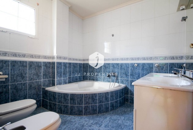 Tweedehands - Villa -
La Zenia - Costa Blanca