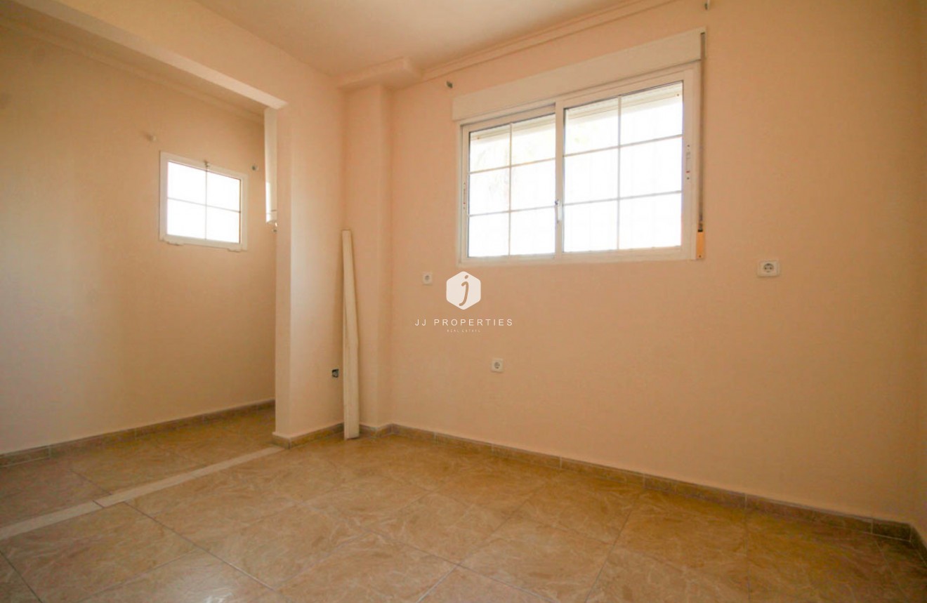 Tweedehands - Villa -
La Zenia - Costa Blanca