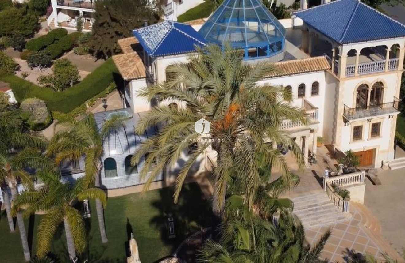 Tweedehands - Villa -
Orihuela Costa - Costa Blanca