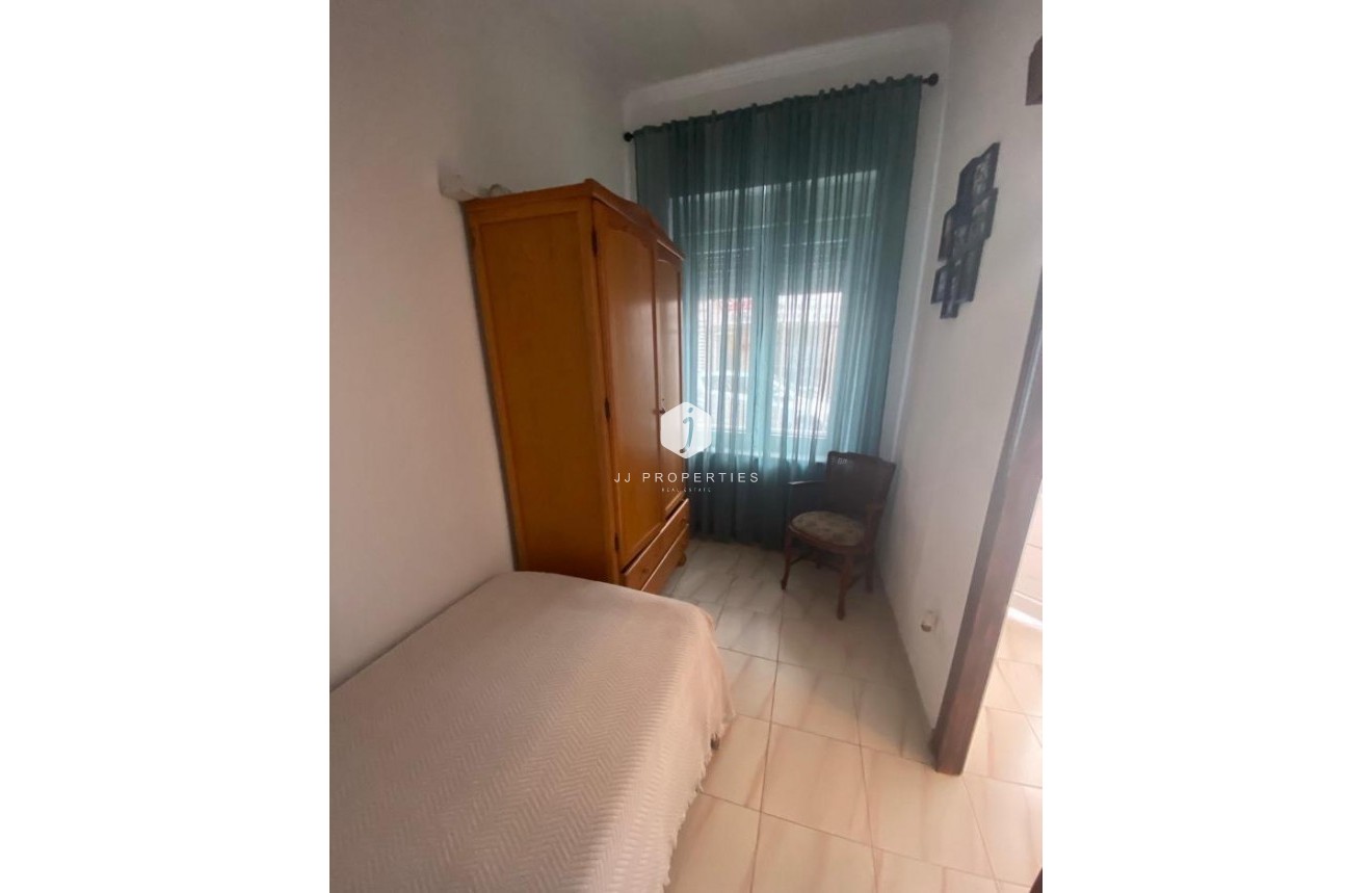 Tweedehands - Chalet -
Torrevieja - Centro