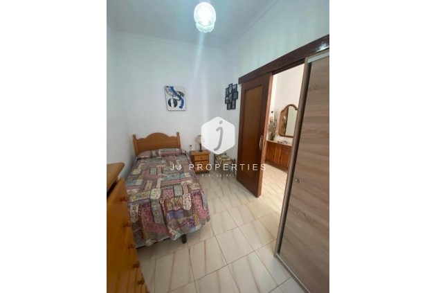 Tweedehands - Chalet -
Torrevieja - Centro