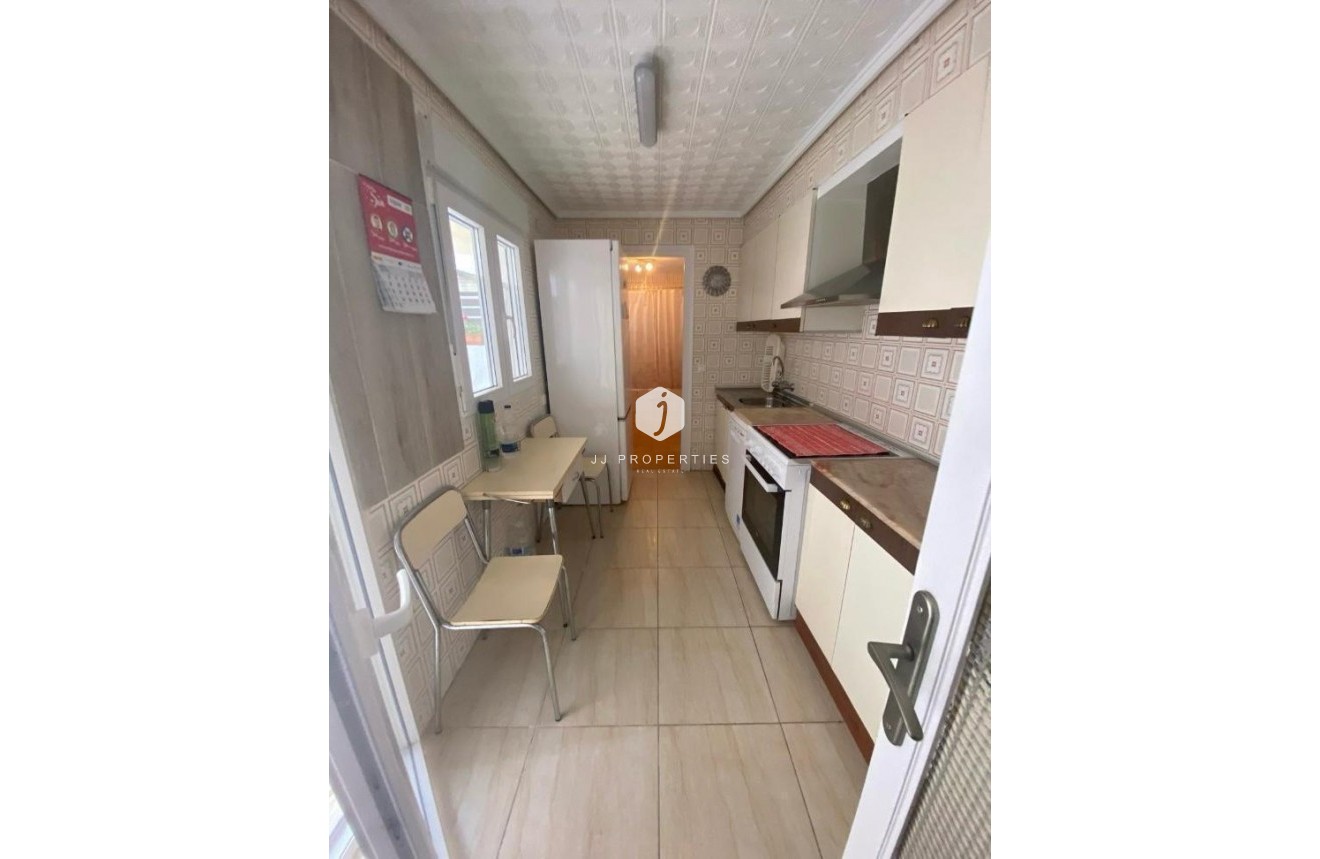 Tweedehands - Chalet -
Torrevieja - Centro