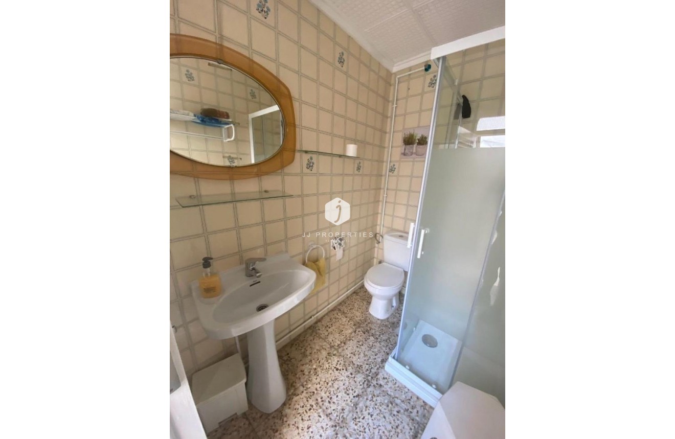 Tweedehands - Chalet -
Torrevieja - Centro