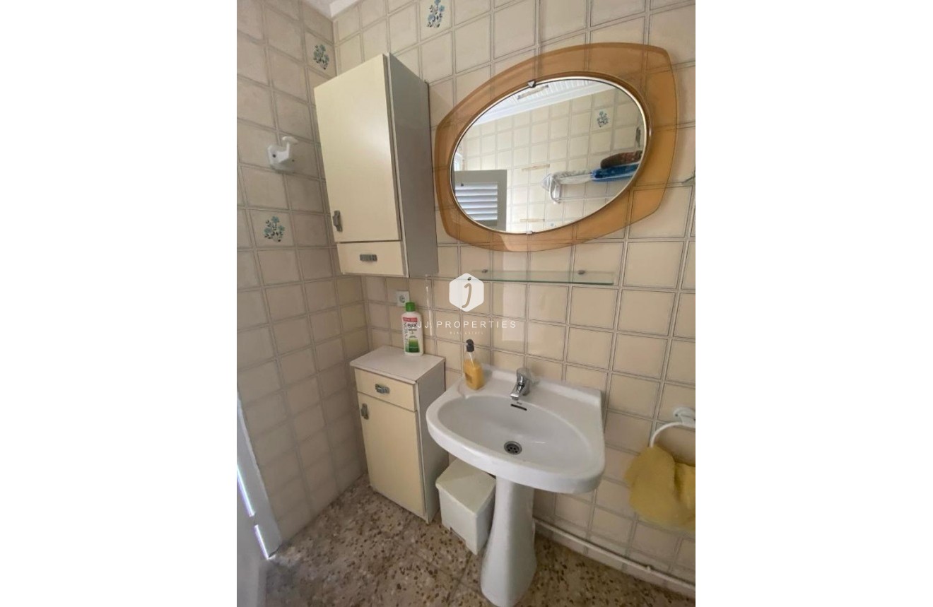 Tweedehands - Chalet -
Torrevieja - Centro