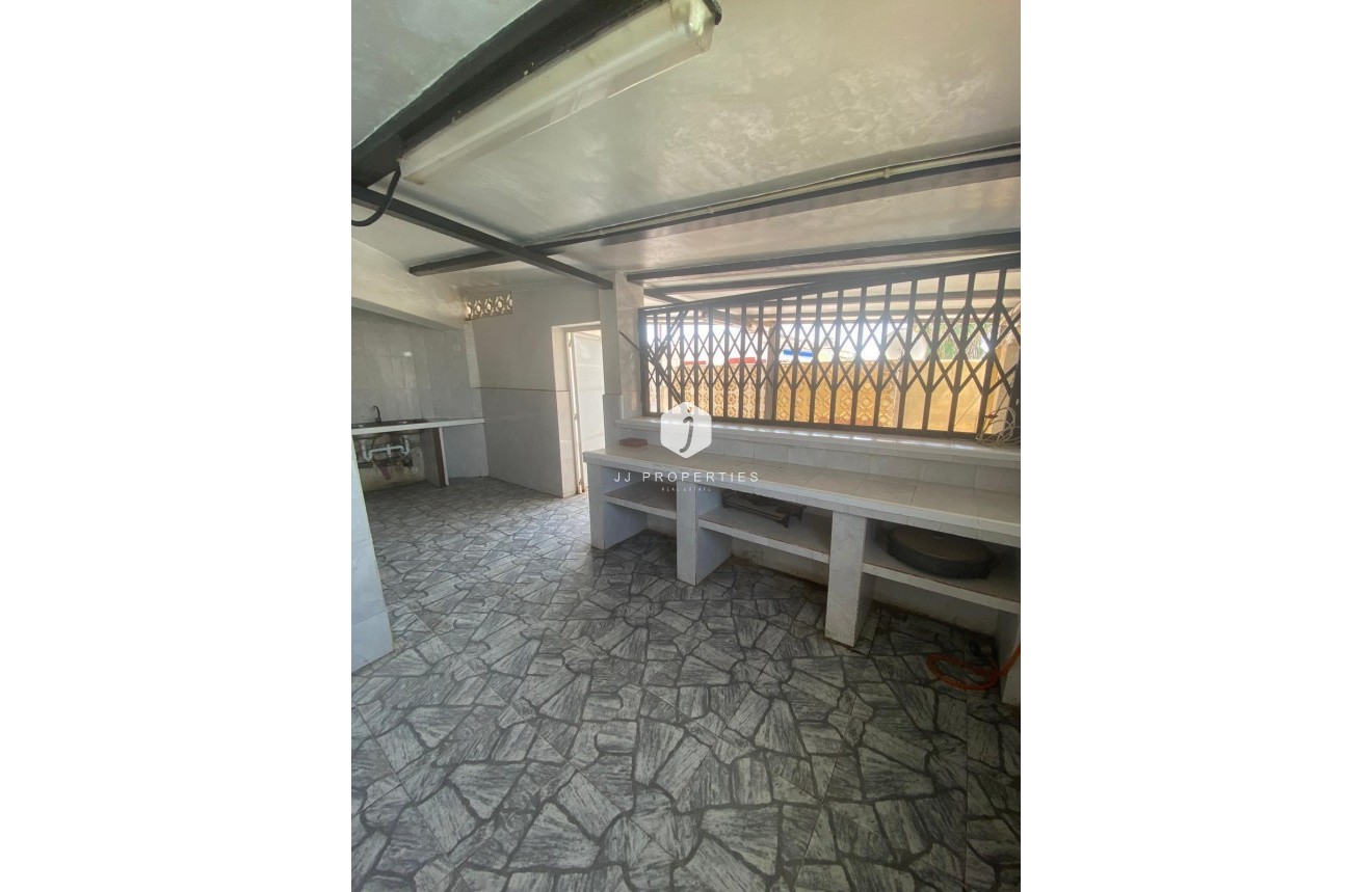 Tweedehands - Chalet -
Torrevieja - Parque Acuático - Sector 25