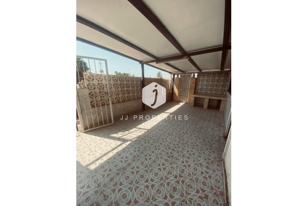 Tweedehands - Chalet -
Torrevieja - Parque Acuático - Sector 25