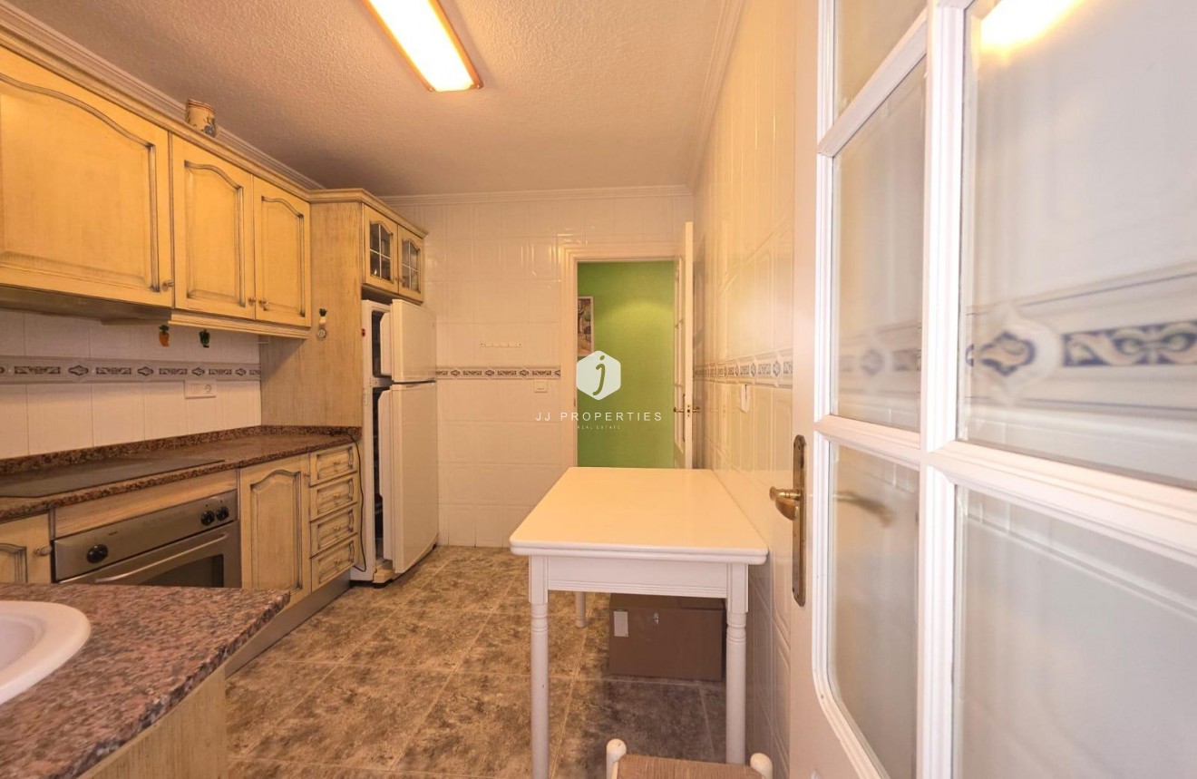 Tweedehands - Appartement / flat -
Torrevieja - Acequion