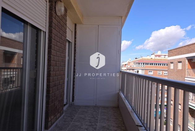 Tweedehands - Appartement / flat -
Torrevieja - Acequion