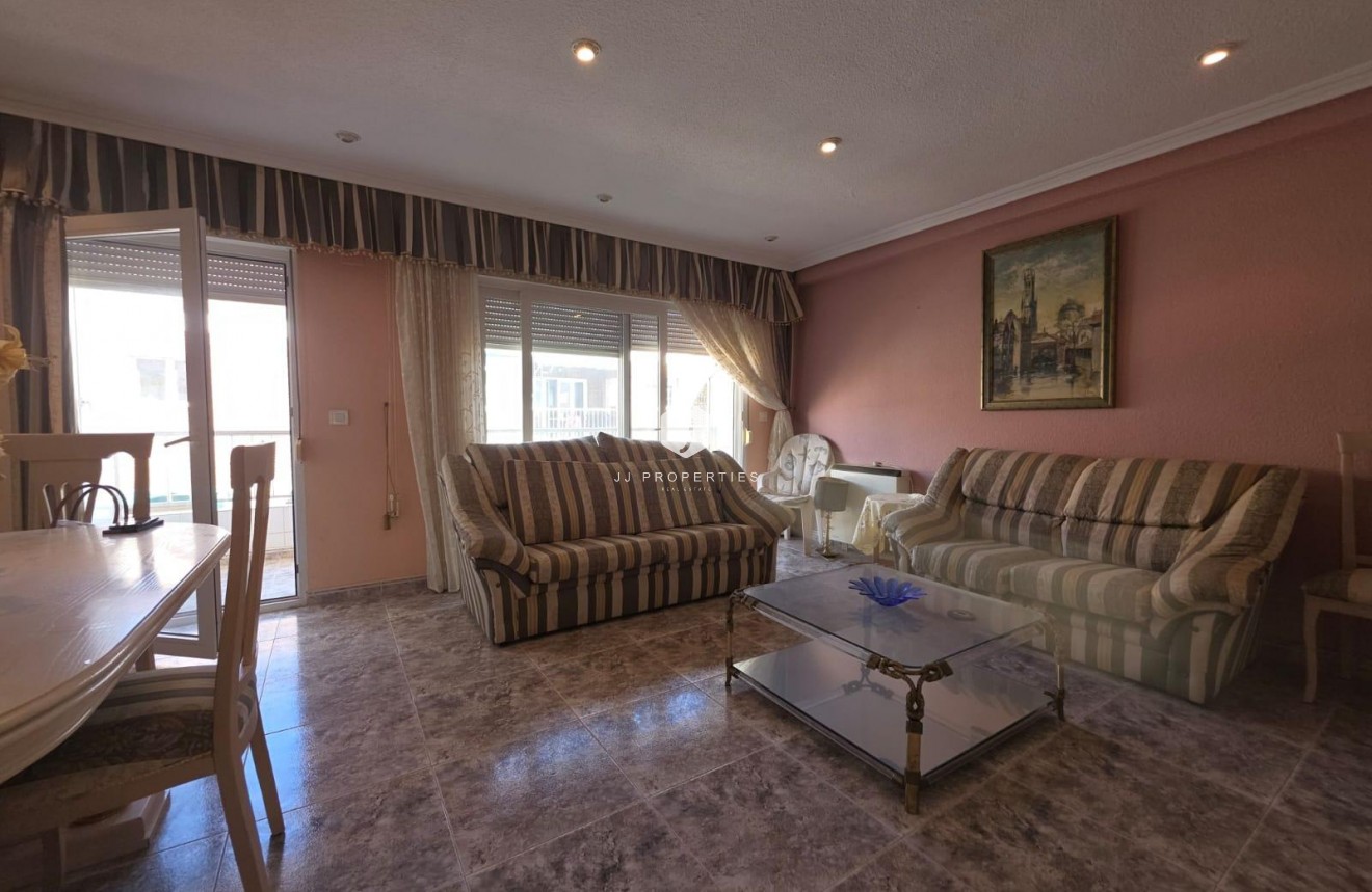 Tweedehands - Appartement / flat -
Torrevieja - Acequion