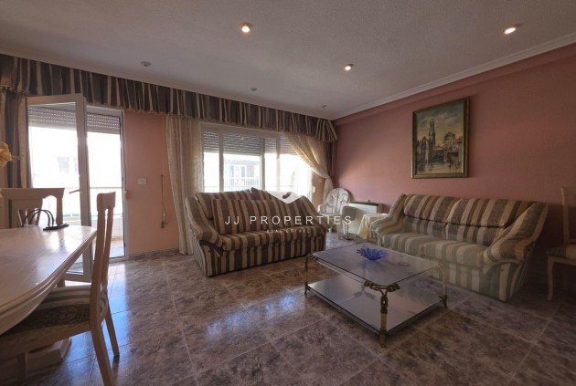 Tweedehands - Appartement / flat -
Torrevieja - Acequion