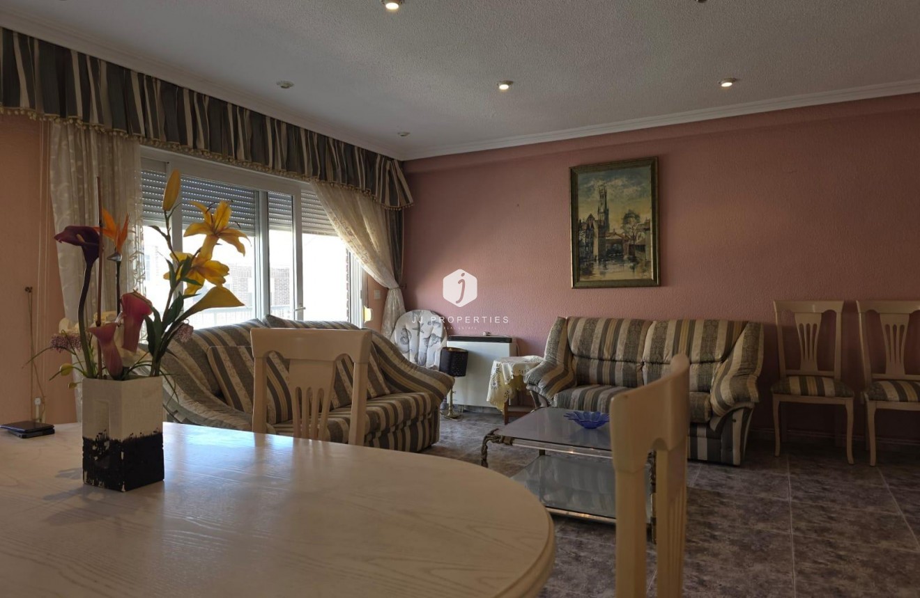 Tweedehands - Appartement / flat -
Torrevieja - Acequion