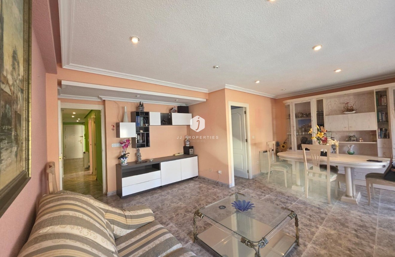 Tweedehands - Appartement / flat -
Torrevieja - Acequion