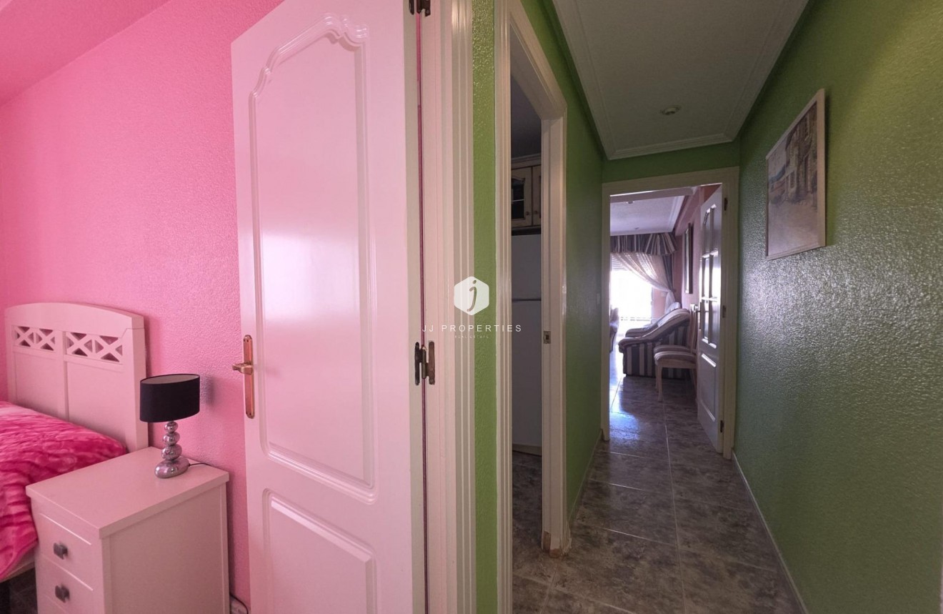 Tweedehands - Appartement / flat -
Torrevieja - Acequion