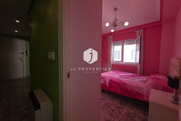 Tweedehands - Appartement / flat -
Torrevieja - Acequion