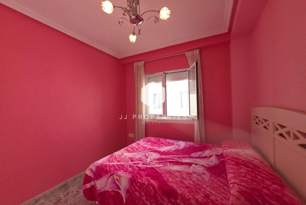 Tweedehands - Appartement / flat -
Torrevieja - Acequion