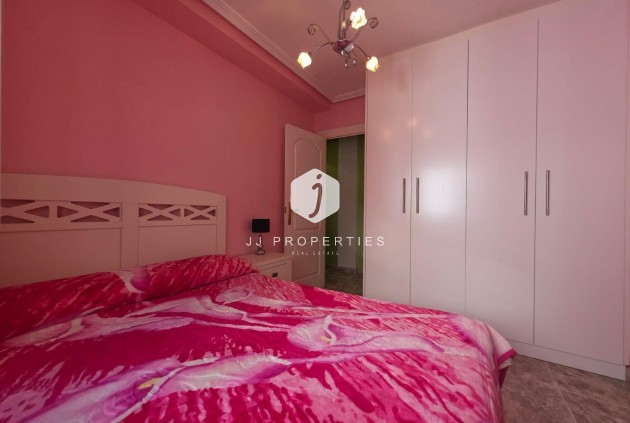Tweedehands - Appartement / flat -
Torrevieja - Acequion