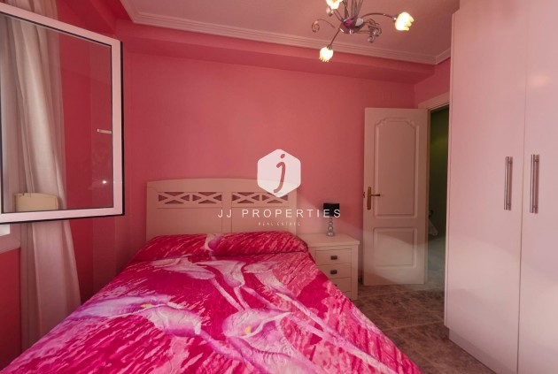 Tweedehands - Appartement / flat -
Torrevieja - Acequion