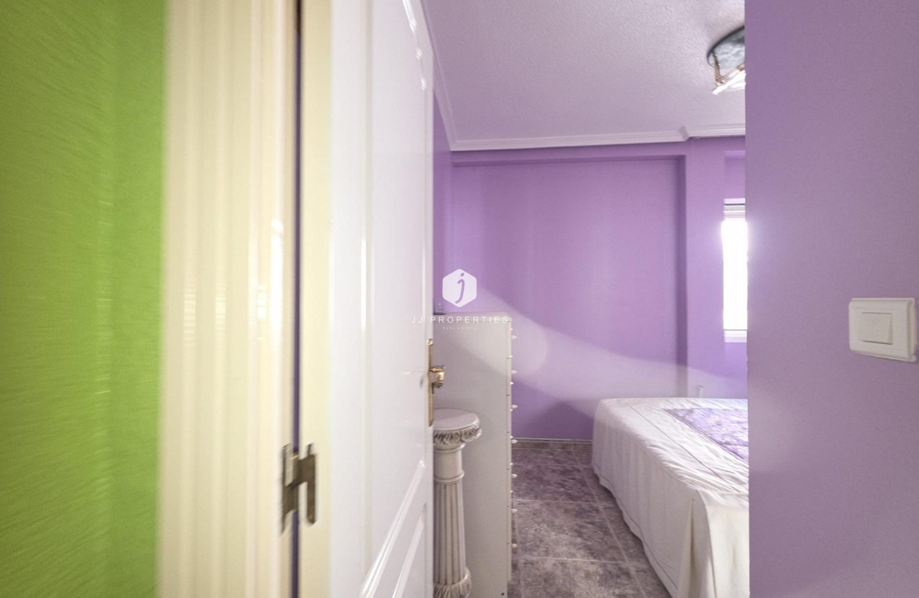 Tweedehands - Appartement / flat -
Torrevieja - Acequion