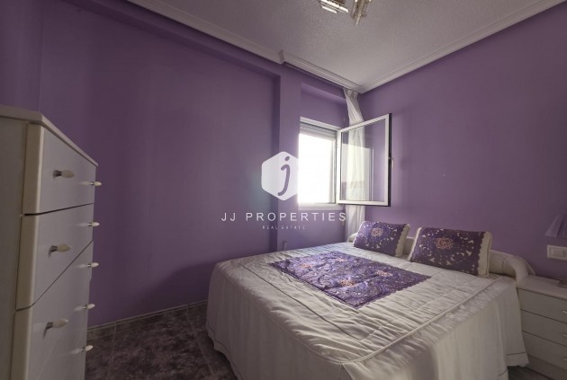 Tweedehands - Appartement / flat -
Torrevieja - Acequion