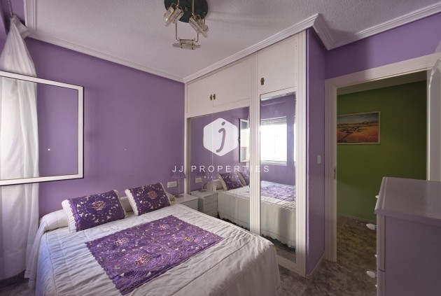 Tweedehands - Appartement / flat -
Torrevieja - Acequion
