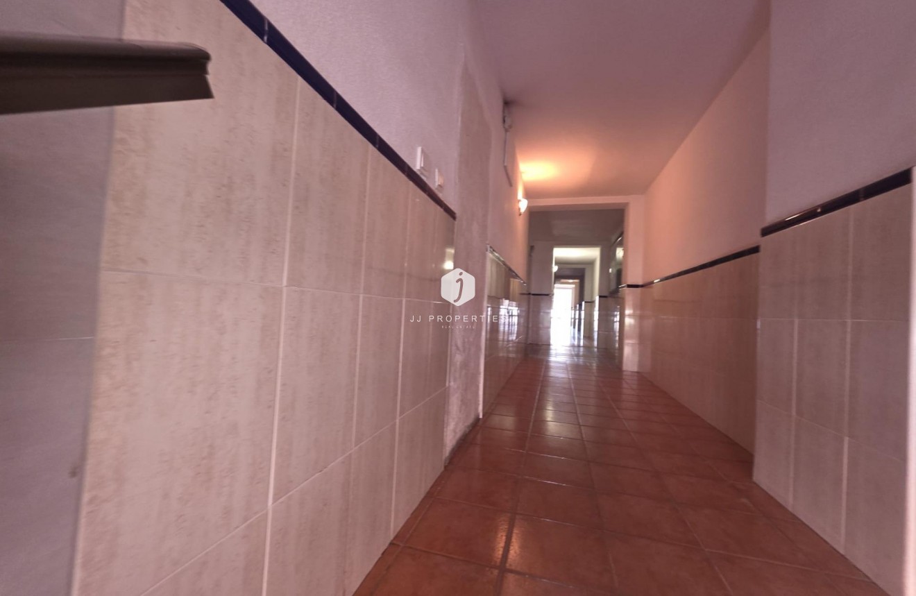 Tweedehands - Appartement / flat -
Torrevieja - Acequion