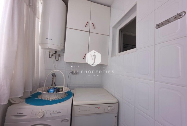 Tweedehands - Appartement / flat -
Torrevieja - Acequion