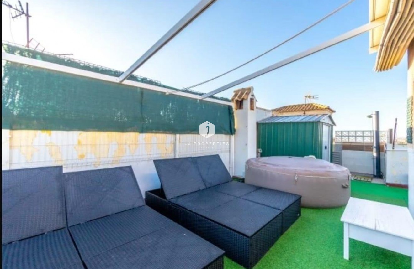 D'occasion - Chalet -
Torrevieja - aguas nuevas