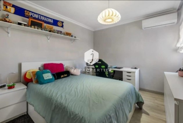 D'occasion - Chalet -
Torrevieja - aguas nuevas