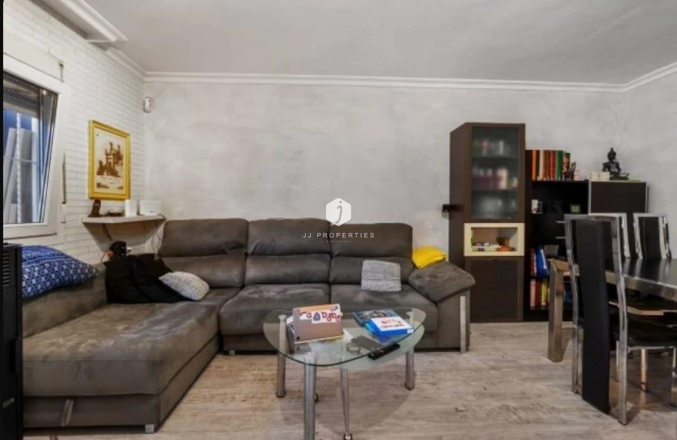 D'occasion - Chalet -
Torrevieja - aguas nuevas