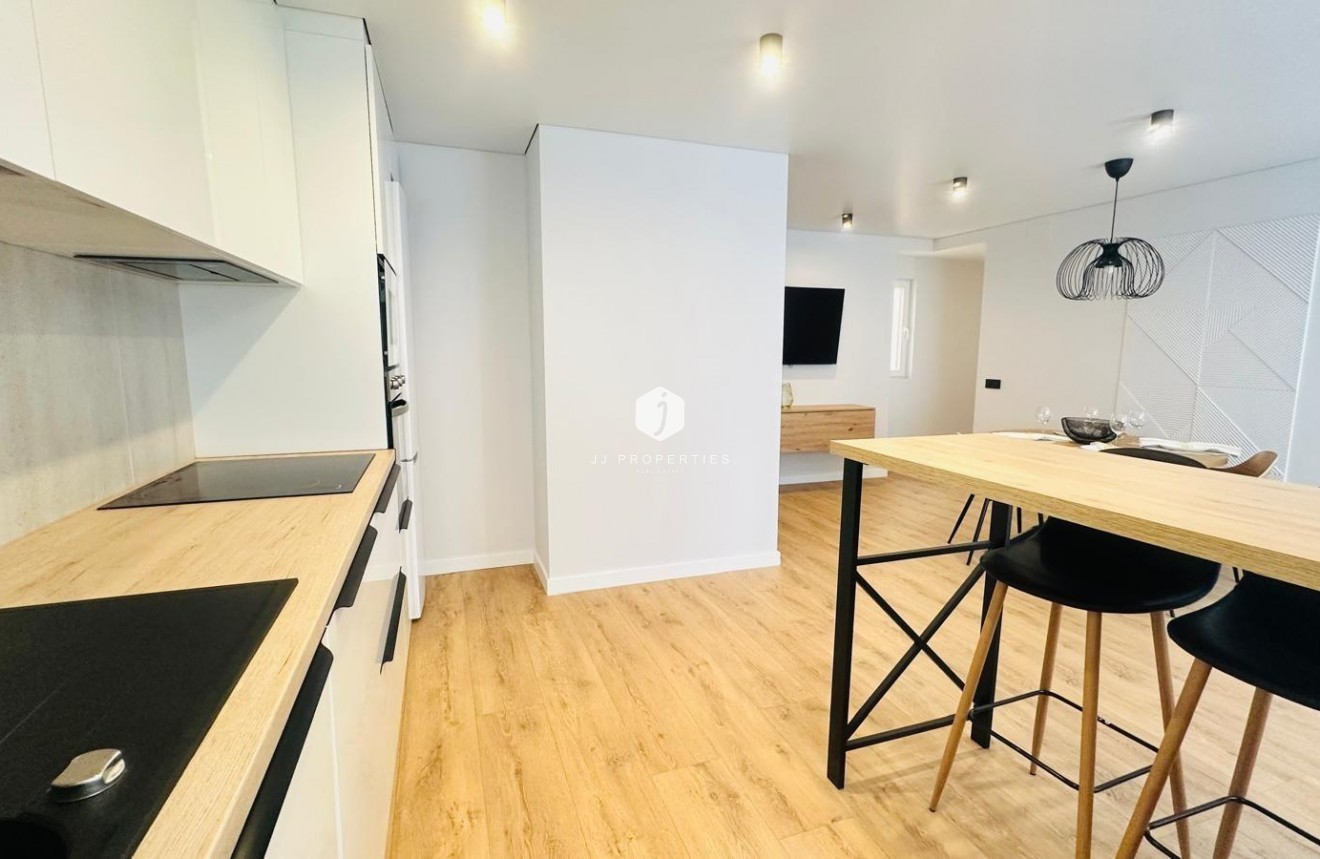 Tweedehands - Appartement / flat -
Torrevieja - Playa del Cura