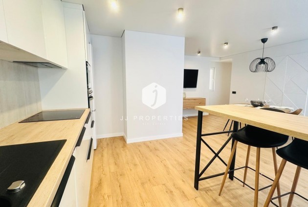 Tweedehands - Appartement / flat -
Torrevieja - Playa del Cura