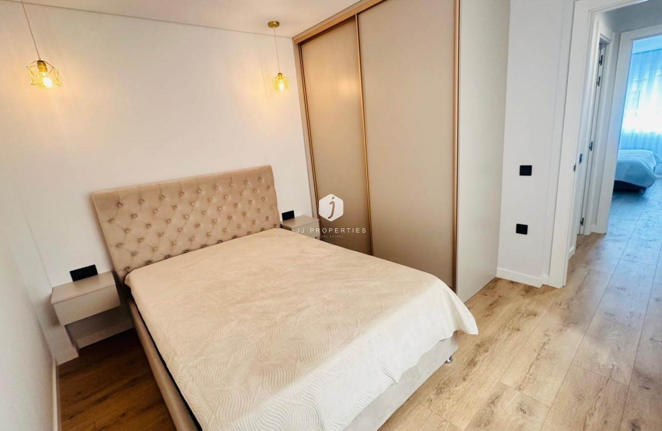 Tweedehands - Appartement / flat -
Torrevieja - Playa del Cura