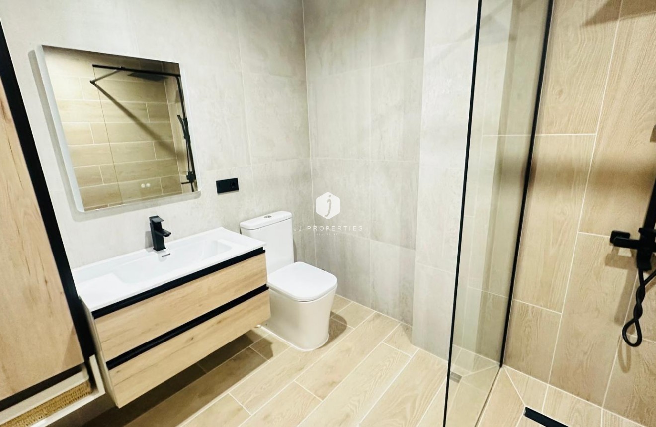 Tweedehands - Appartement / flat -
Torrevieja - Playa del Cura