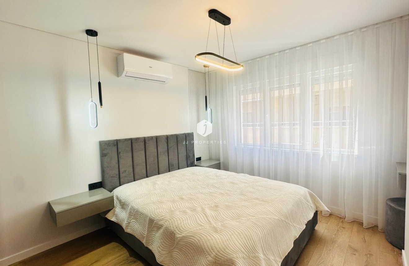 Tweedehands - Appartement / flat -
Torrevieja - Playa del Cura