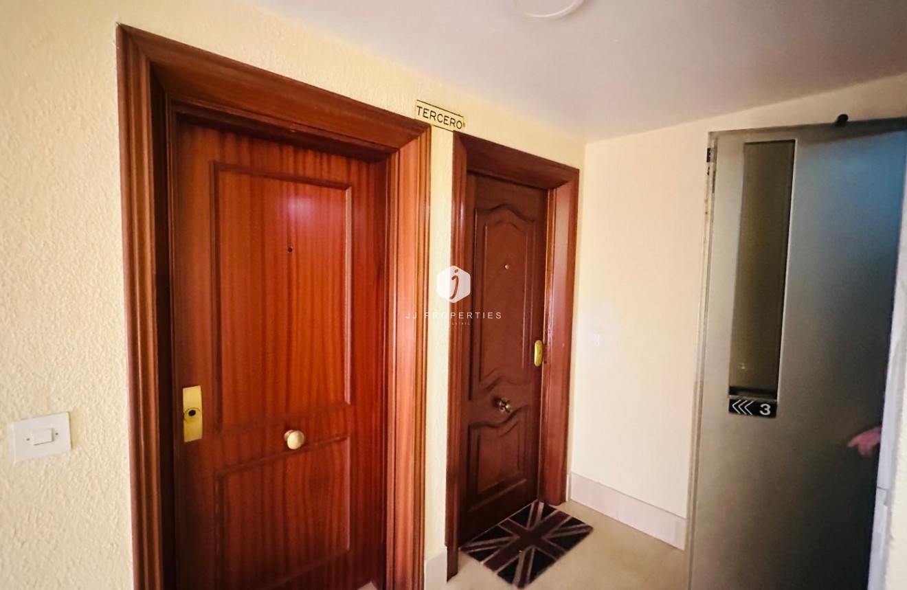 Tweedehands - Appartement / flat -
Torrevieja - Playa del Cura