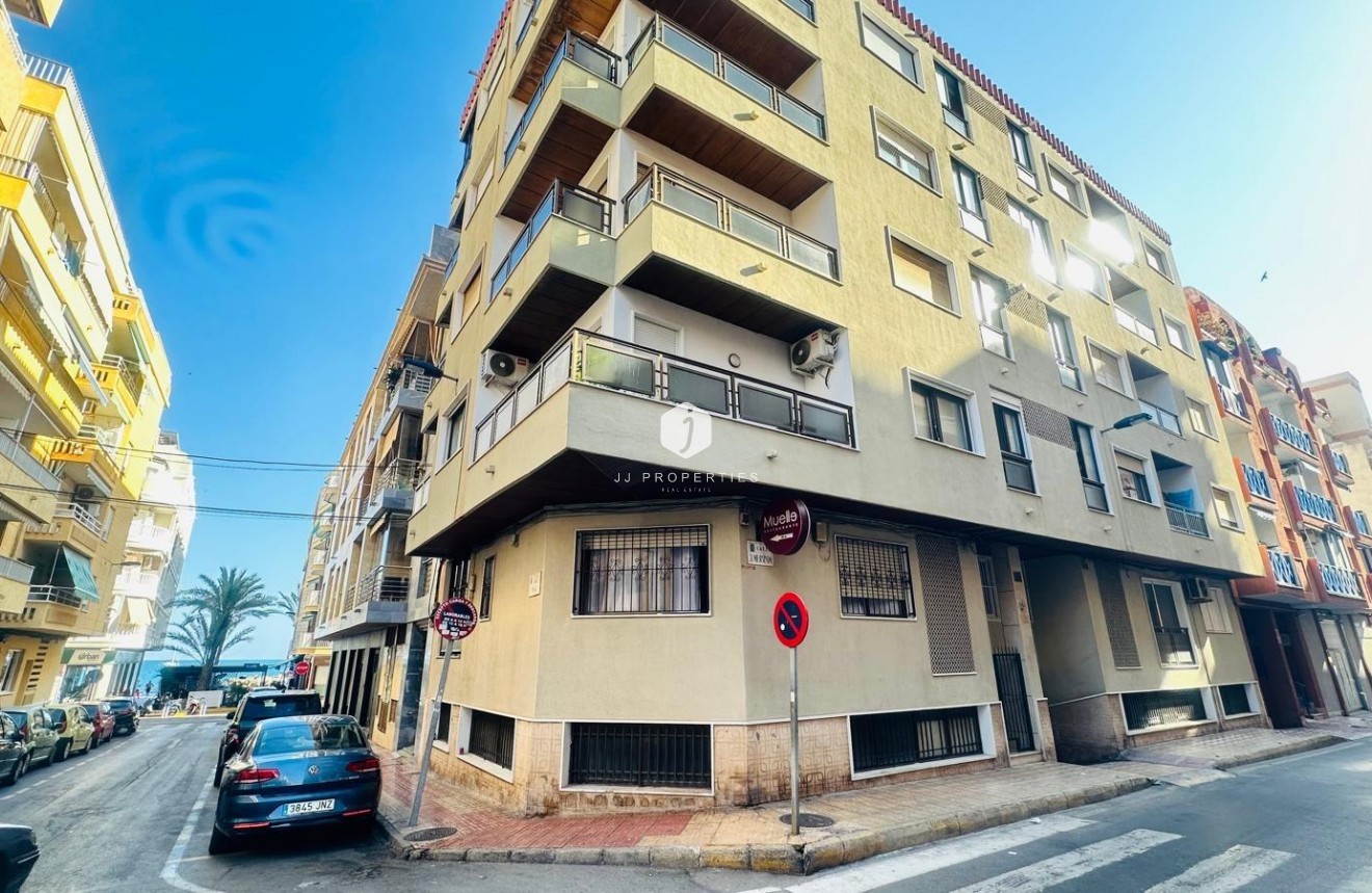 Tweedehands - Appartement / flat -
Torrevieja - Playa del Cura