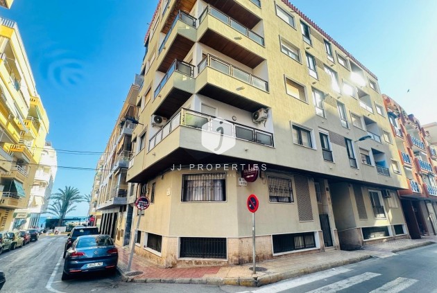 Tweedehands - Appartement / flat -
Torrevieja - Playa del Cura