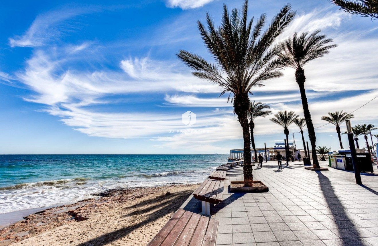 Tweedehands - Appartement / flat -
Torrevieja - Playa del Cura