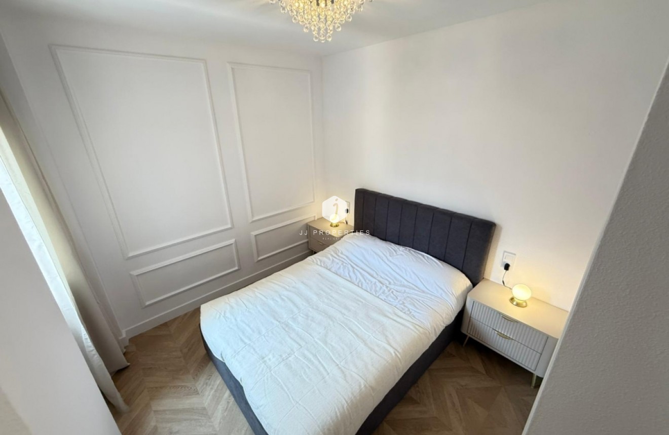 Tweedehands - Appartement / flat -
Torrevieja - Costa Blanca