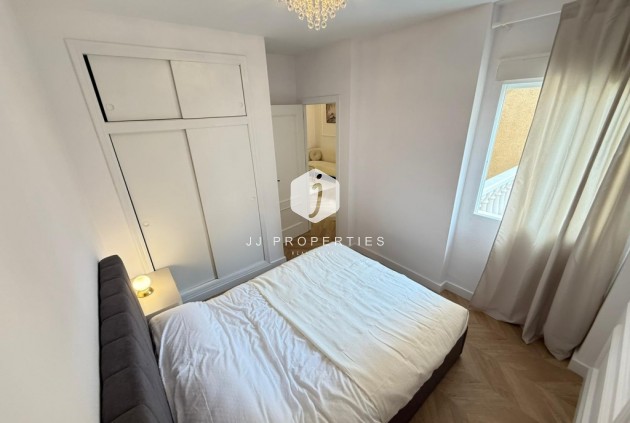 Tweedehands - Appartement / flat -
Torrevieja - Costa Blanca