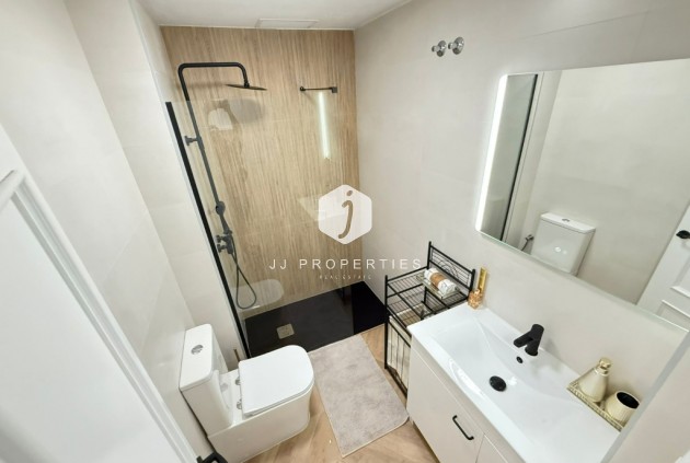 Tweedehands - Appartement / flat -
Torrevieja - Costa Blanca