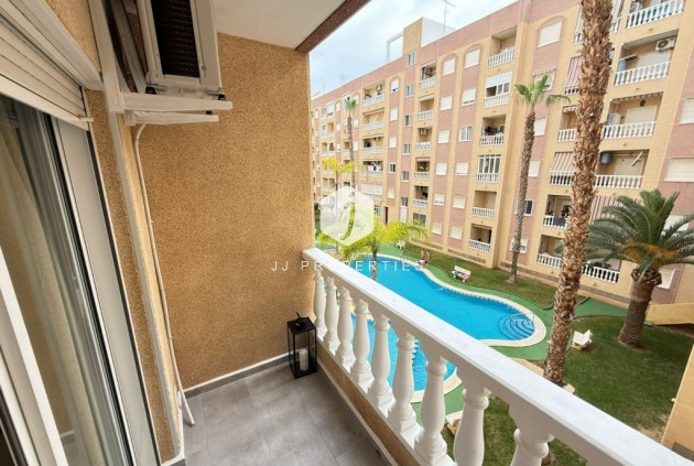 Tweedehands - Appartement / flat -
Torrevieja - Costa Blanca