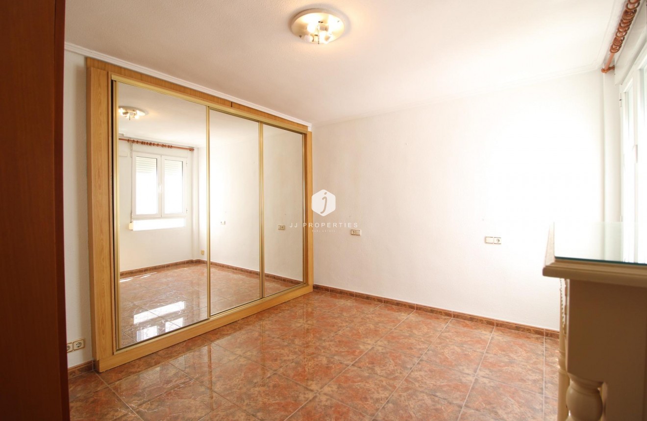 Aus zweiter Hand - Wohnung -
Torrevieja