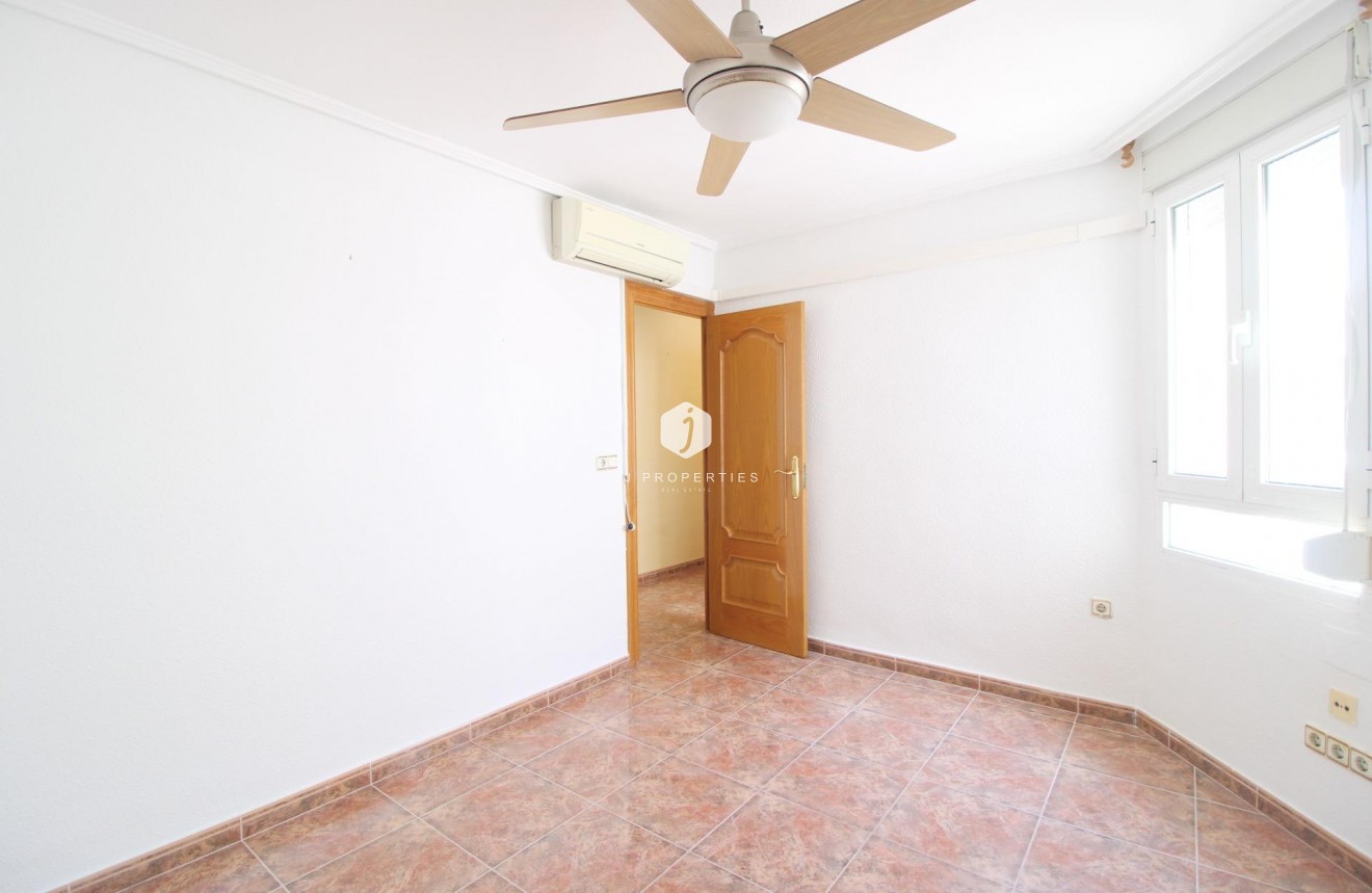 Aus zweiter Hand - Wohnung -
Torrevieja
