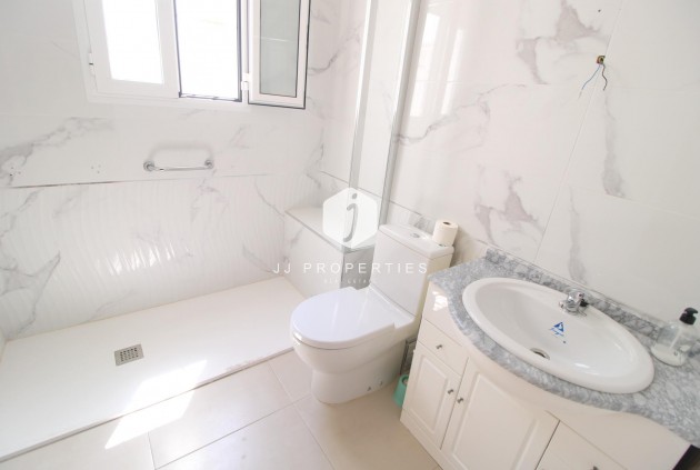 Aus zweiter Hand - Wohnung -
Torrevieja