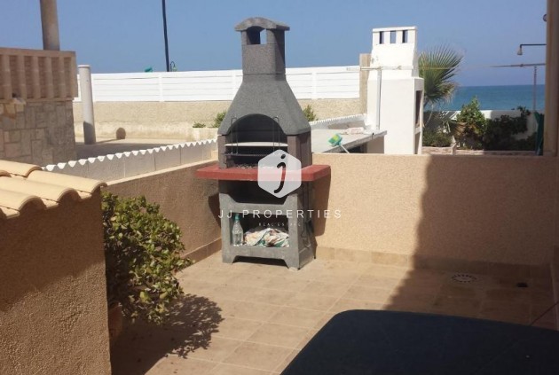 Tweedehands - Bungalow -
Torrevieja - La Mata