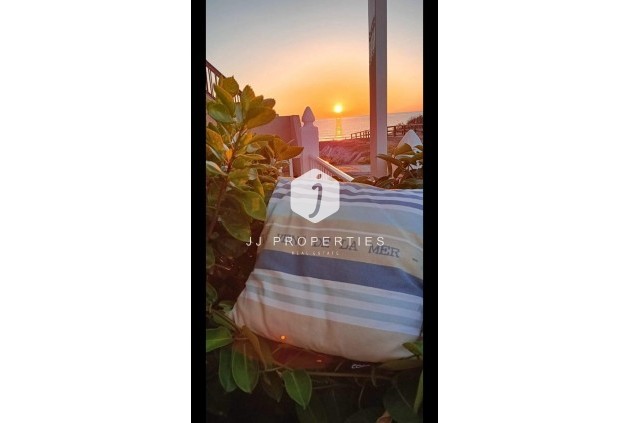 Tweedehands - Bungalow -
Torrevieja - La Mata