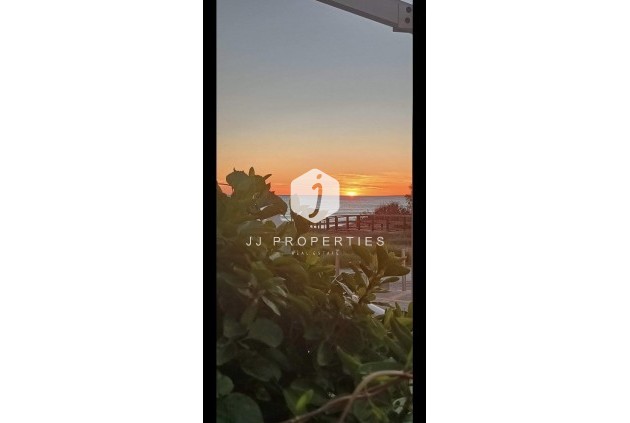 Tweedehands - Bungalow -
Torrevieja - La Mata