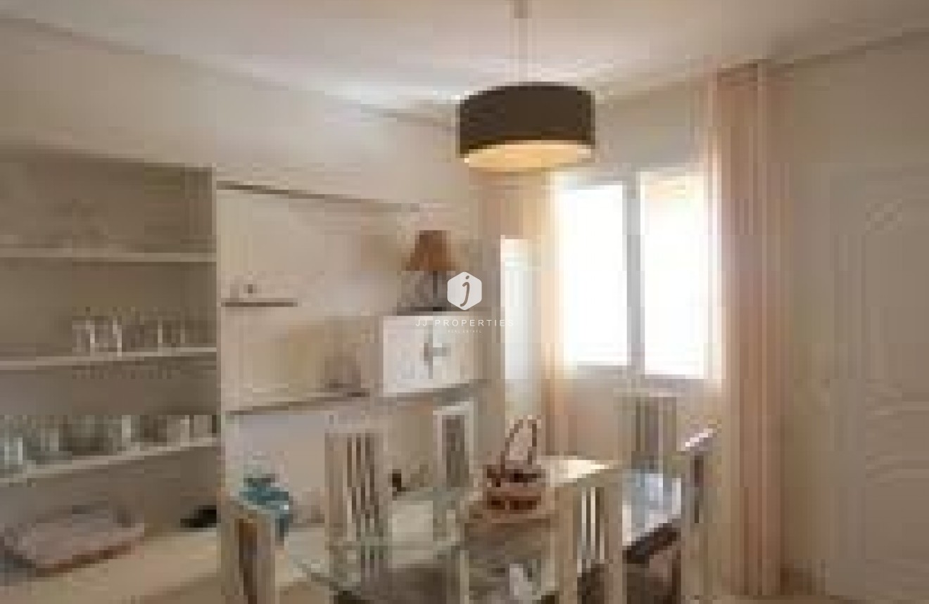 Tweedehands - Bungalow -
Torrevieja - La Mata