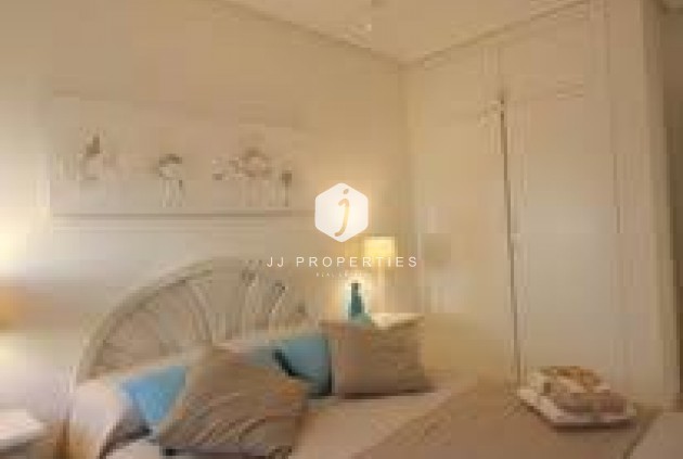 Tweedehands - Bungalow -
Torrevieja - La Mata